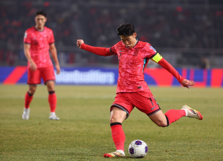 乐鱼-孙兴慜136次并列成为韩国队史出场王，距射手榜第一还差5球